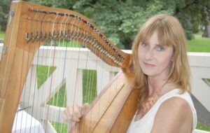 Mandy Cruickshank Harpist